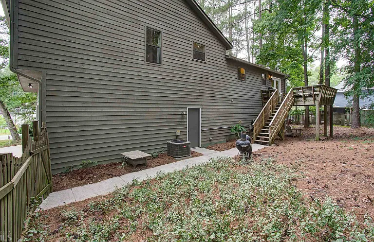 2516 Smith Ave SW — Photo 6