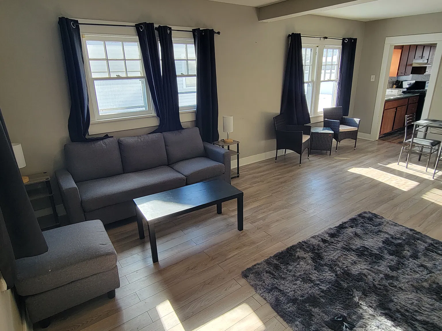 2 bed, 850 sqft, $1,100 — Photo 4