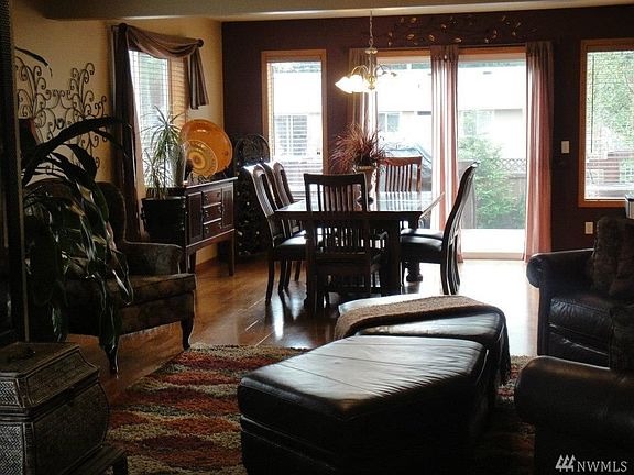 3rd image of 1571 SW Stremler Dr