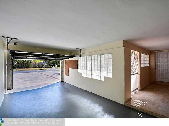 5th image of 2106 Coral Shores Dr