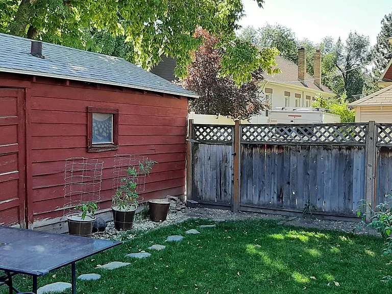 826 E Chase Ave — Photo 8
