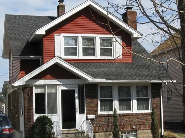 505 Shenley Dr, Erie, PA 16505
