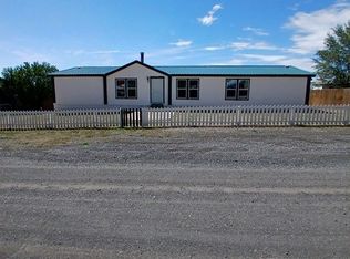 415 Arrow Rd, Las Vegas, NM 87701