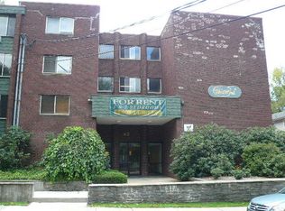 43 Caya Ave APT 306, West Hartford, CT 06110