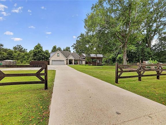3rd image of 38521 Brecher Ln
