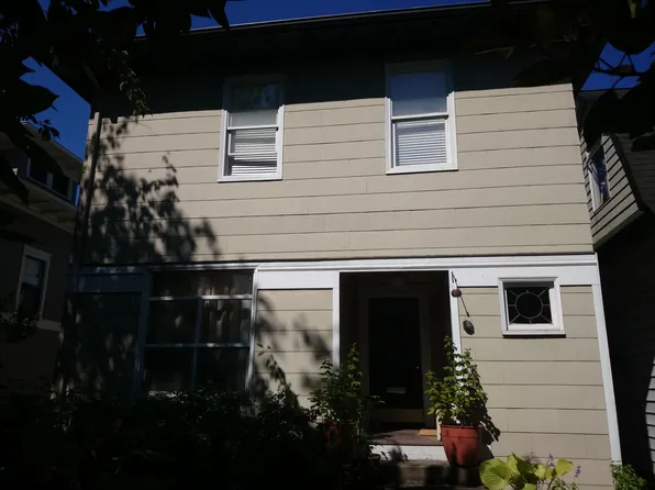 911A 14th Ave, Seattle, WA 98122