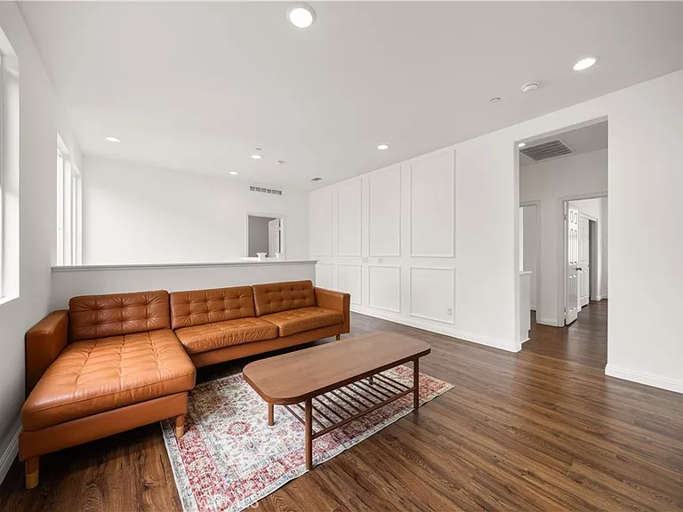 16005 Blueberry Ave — Photo 18