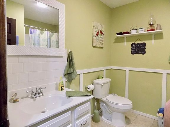 5th image of 63 Dry Meadow Dr