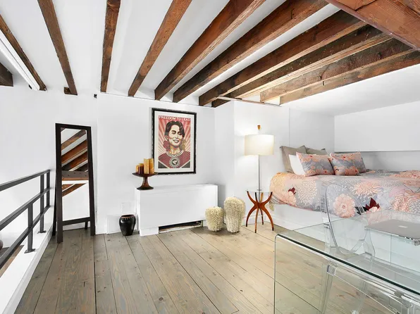 35 Bethune Street image 1 of 9