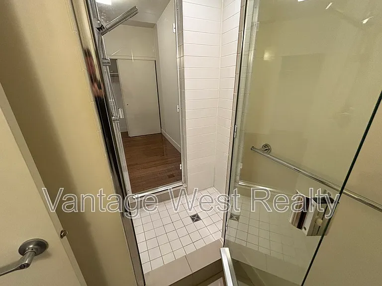 1289 Ellis St #218 — Photo 15