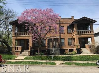 408 N Lee St #410, Bloomington, IL 61701