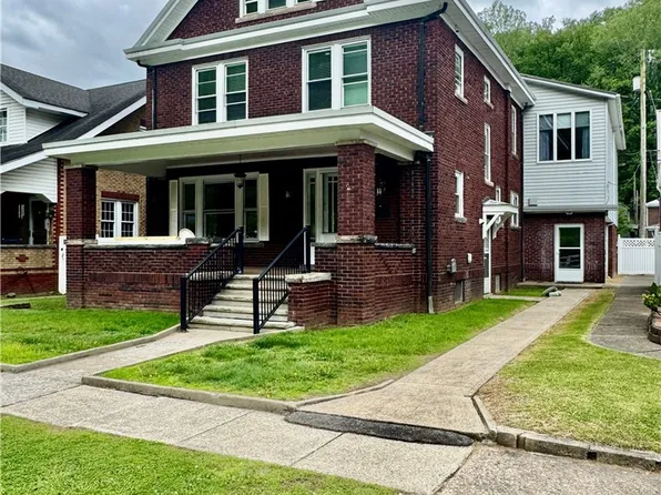 293 Riverside Dr, Logan, WV 25601