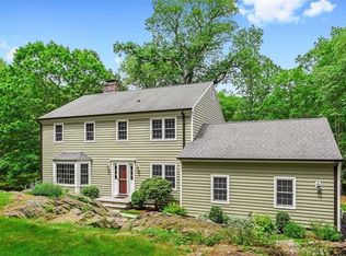 2 Twin Fawn Ln, Pound Ridge, NY 10576