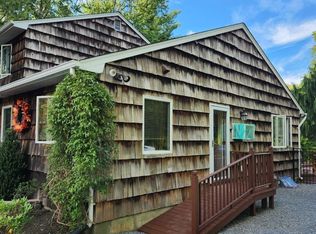 3 Sunken Meadow Rd, Northport, NY 11768
