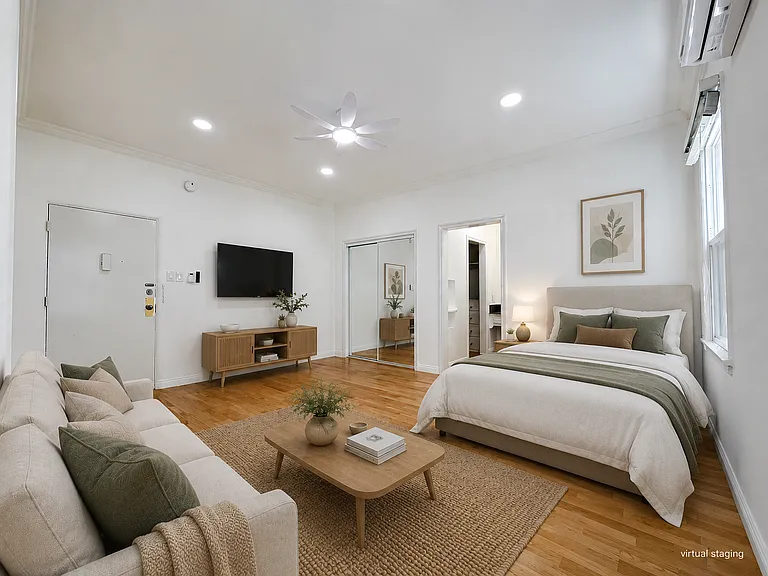 229 S Tower Dr #C — Photo 2
