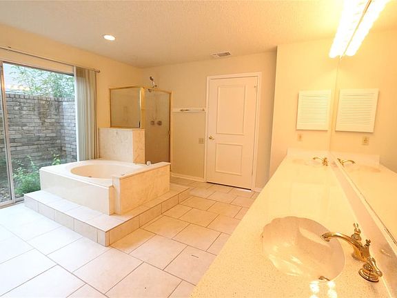 5th image of 14806 Chetland Place Dr