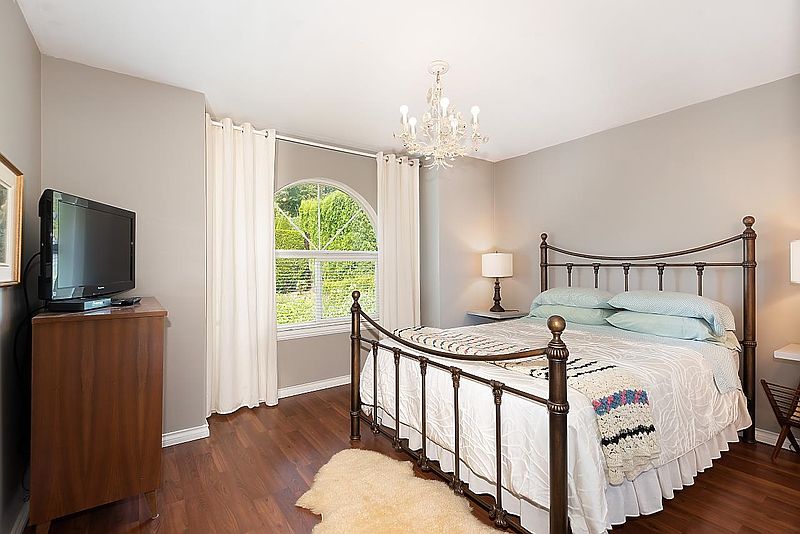 North Vancouver House for rent - 4 Bedrooms — photo 29