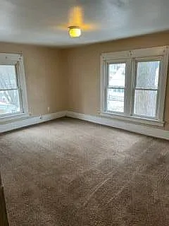 1140 Meadow Ave — Photo 3