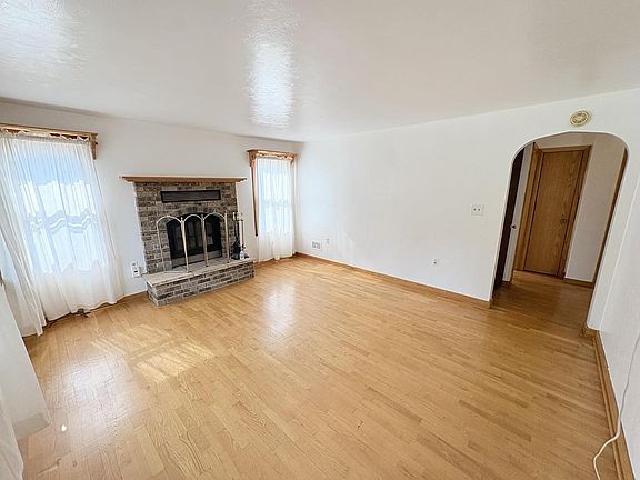 2nd image of 1521 MONROE STREET