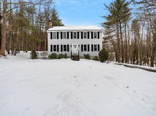 16 Wimbledon Dr, Londonderry, NH 03053
