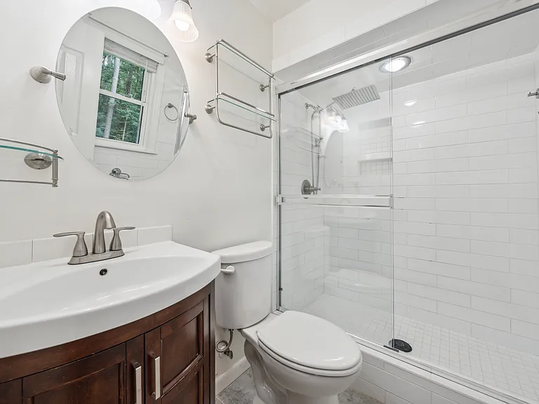 2514 Glover Rd — Photo 10