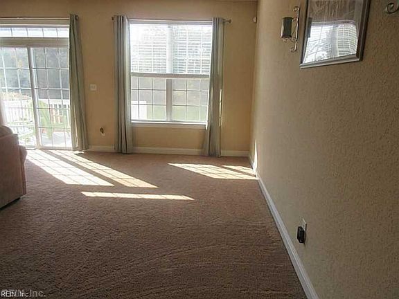 3rd image of 941 Iron Bridge Dr #243
