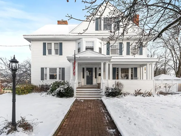 155 Cedar St, Clinton, MA 01510