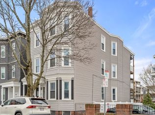 617 E 8th St, South Boston, MA 02127