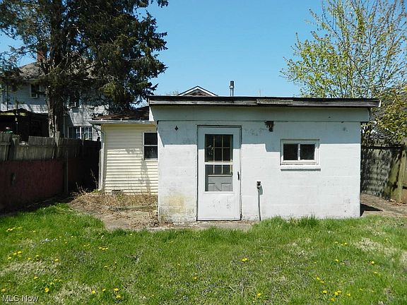 4th image of 514 E Jefferson St