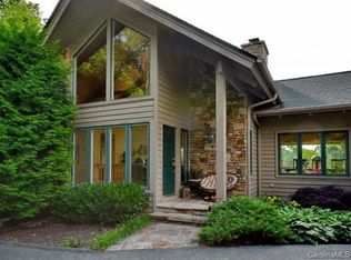 369 Kenmure Dr, Flat Rock, NC 28731