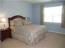 5th image of 427 Drake Ln