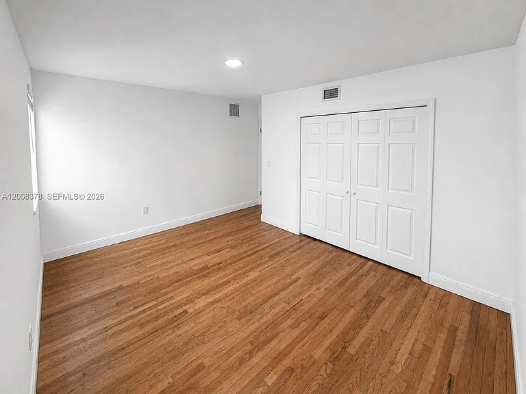 1561 West Ave #2 — Photo 19