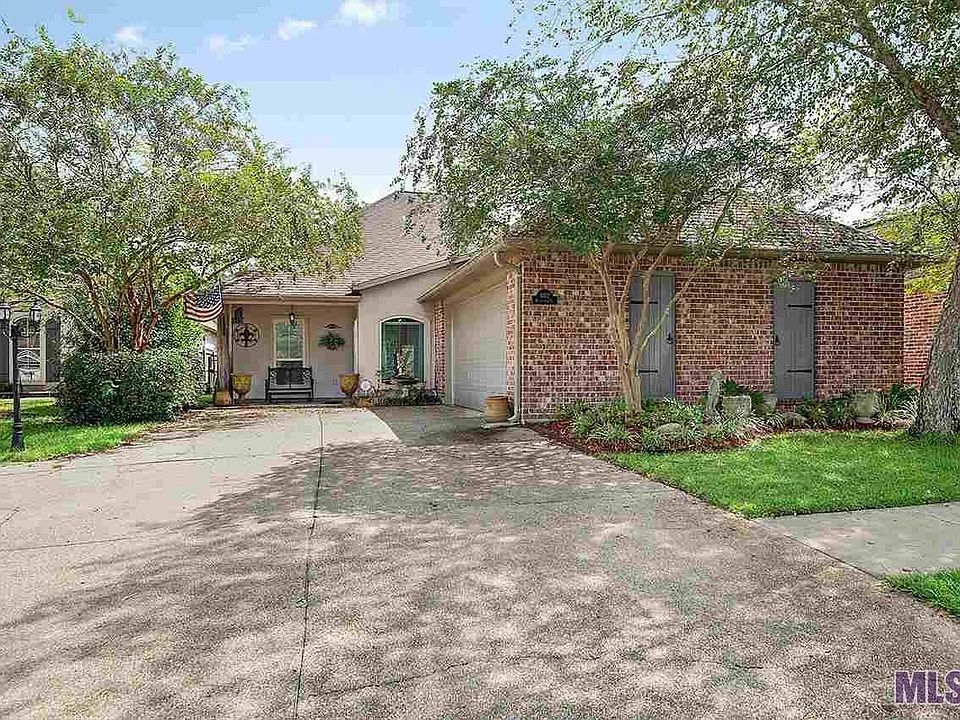 1st image of 4012 Water Oak Dr