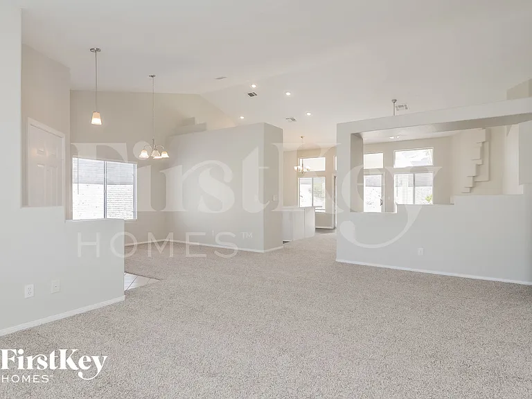 107 Workman Ct — Photo 4