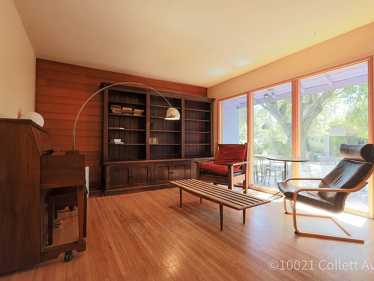 10021 Collett Ave — Photo 19