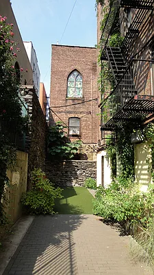 Rented by RC REAL ESTATE OF NEW YORK | media 48