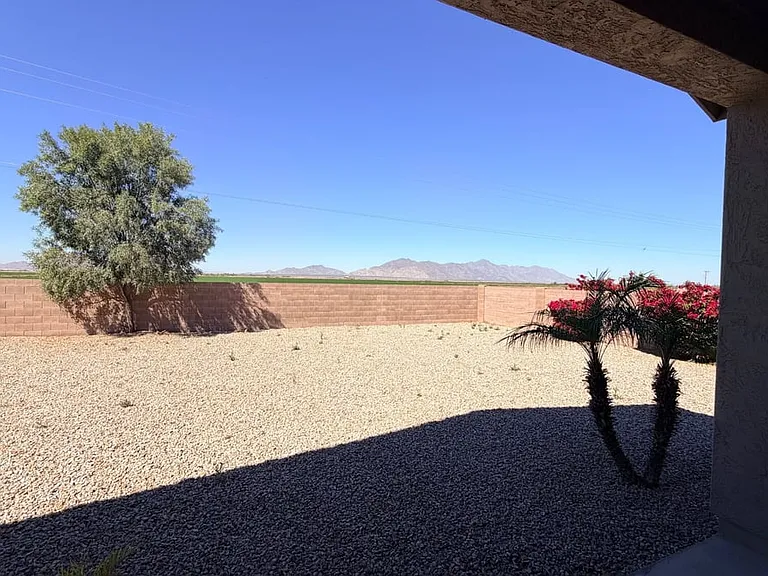 22156 N Sunset Dr — Photo 12