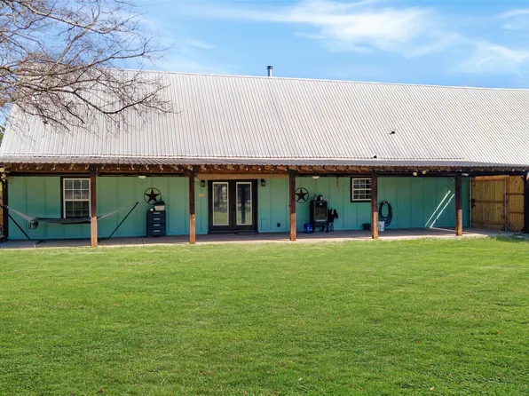 1511 N Walnut Grove Rd, Midlothian, TX 76065