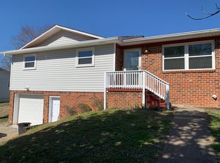 2806 Midfield Cir SE, Cleveland, TN 37323