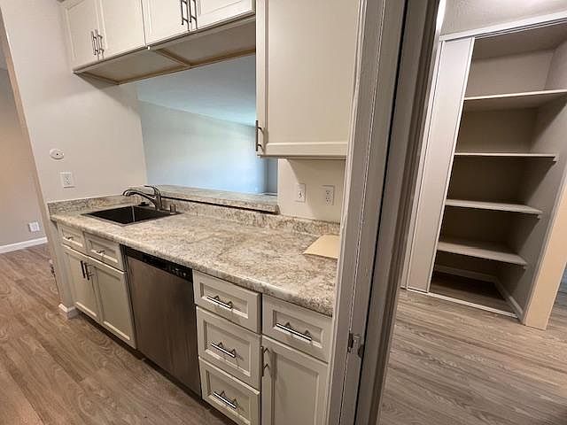 1st image of 2485 Shoreline Dr #310
