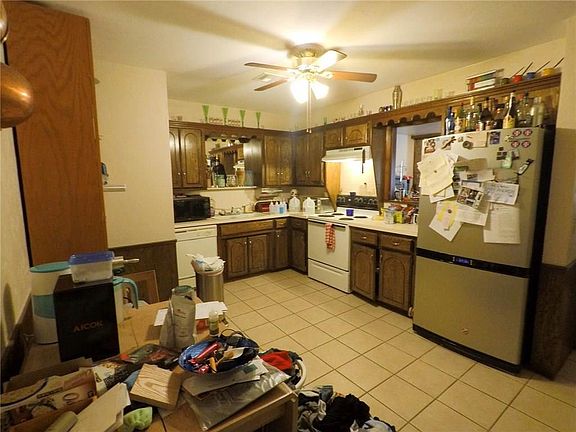 4th image of 2917 Rosewood Ln