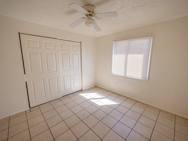 6528 W Windsor Ave — Photo 14