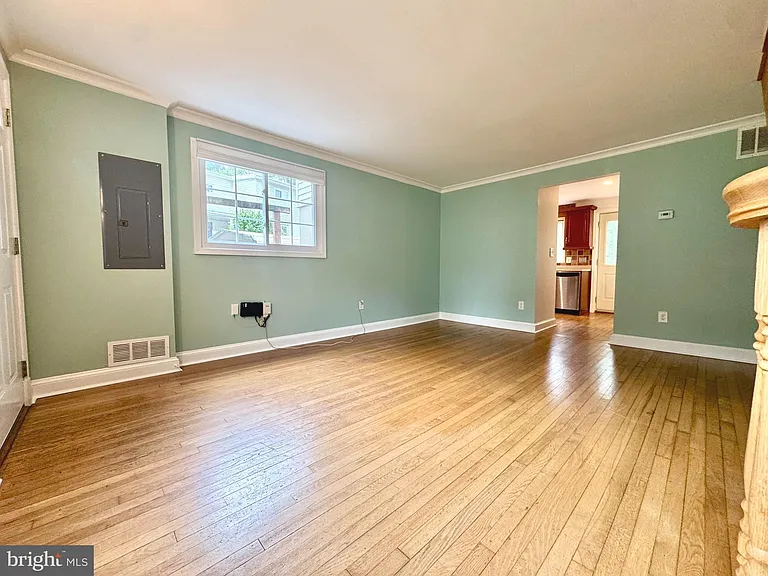 10710 Ashby Pl — Photo 4