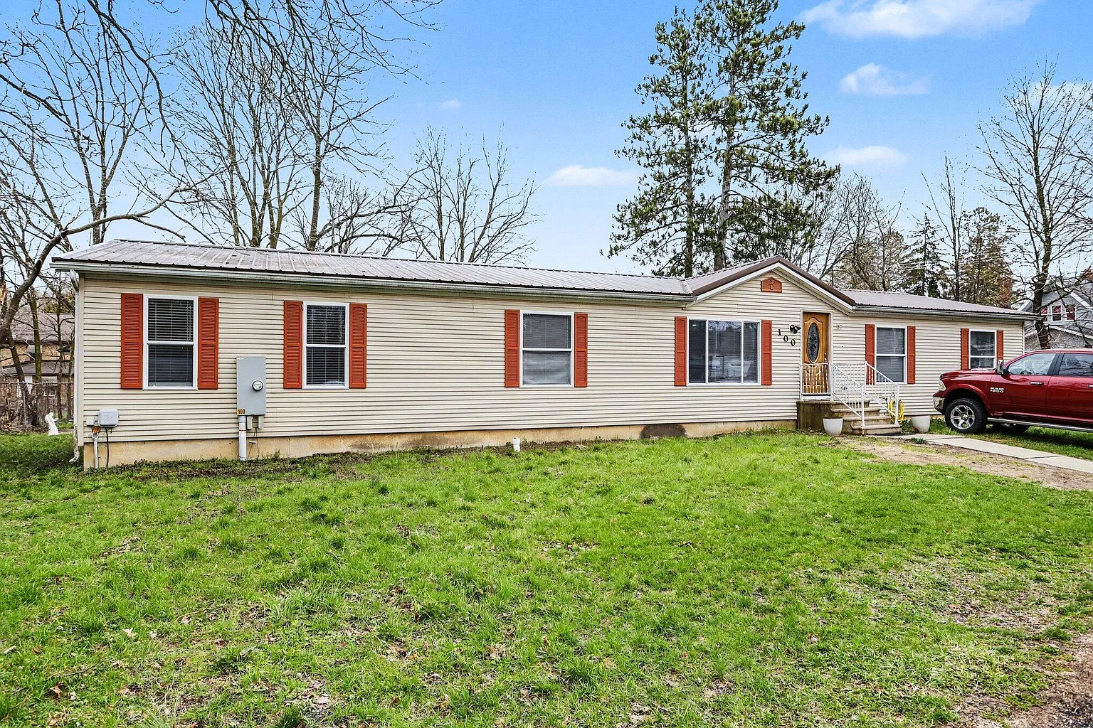 100 Northside Dr W photo 1