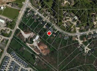 16050 Pierside Ln, Ballwin, MO 63021