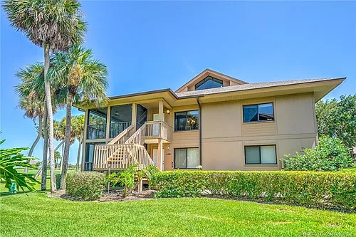 271 NE Edgewater Dr #271 Photo 1