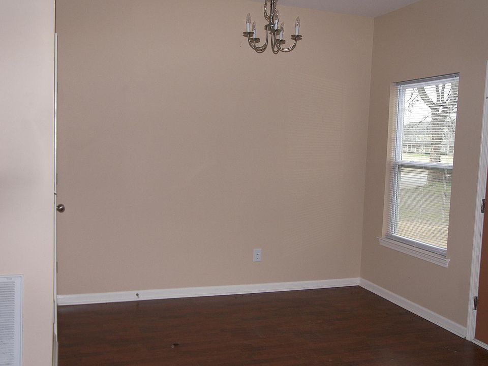 2nd image of 4011 Indiana Ave APT 5