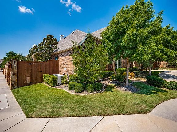 3rd image of 436 Sir Torin Ln