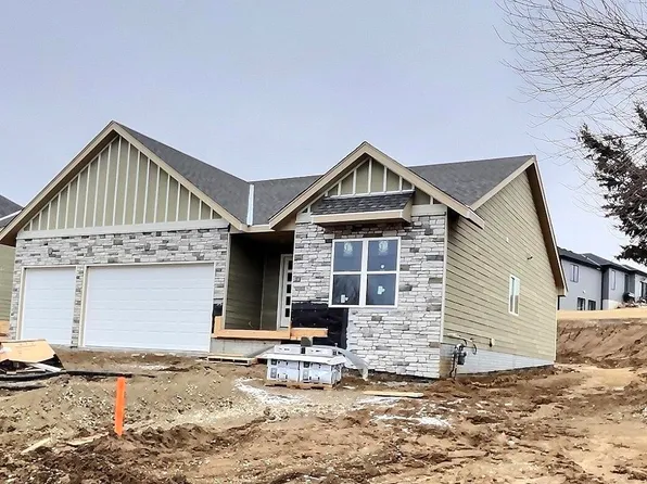 806 Grandview Dr, Louisville, NE 68037