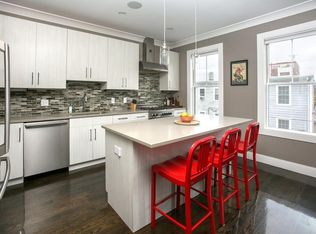 185 W 8th St #3, South Boston, MA 02127